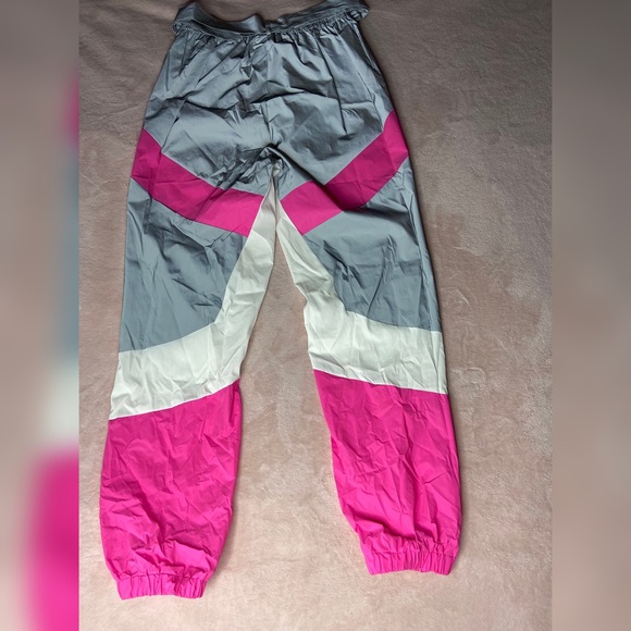 Pants - Picture 3 of 16